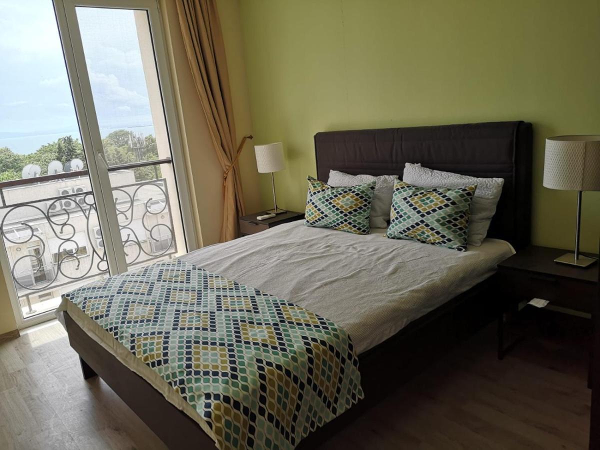 Flora Beach Private Aparthotel Pomorie Exteriör bild