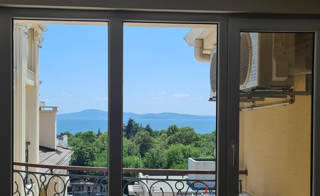 Flora Beach Private Aparthotel Pomorie Exteriör bild